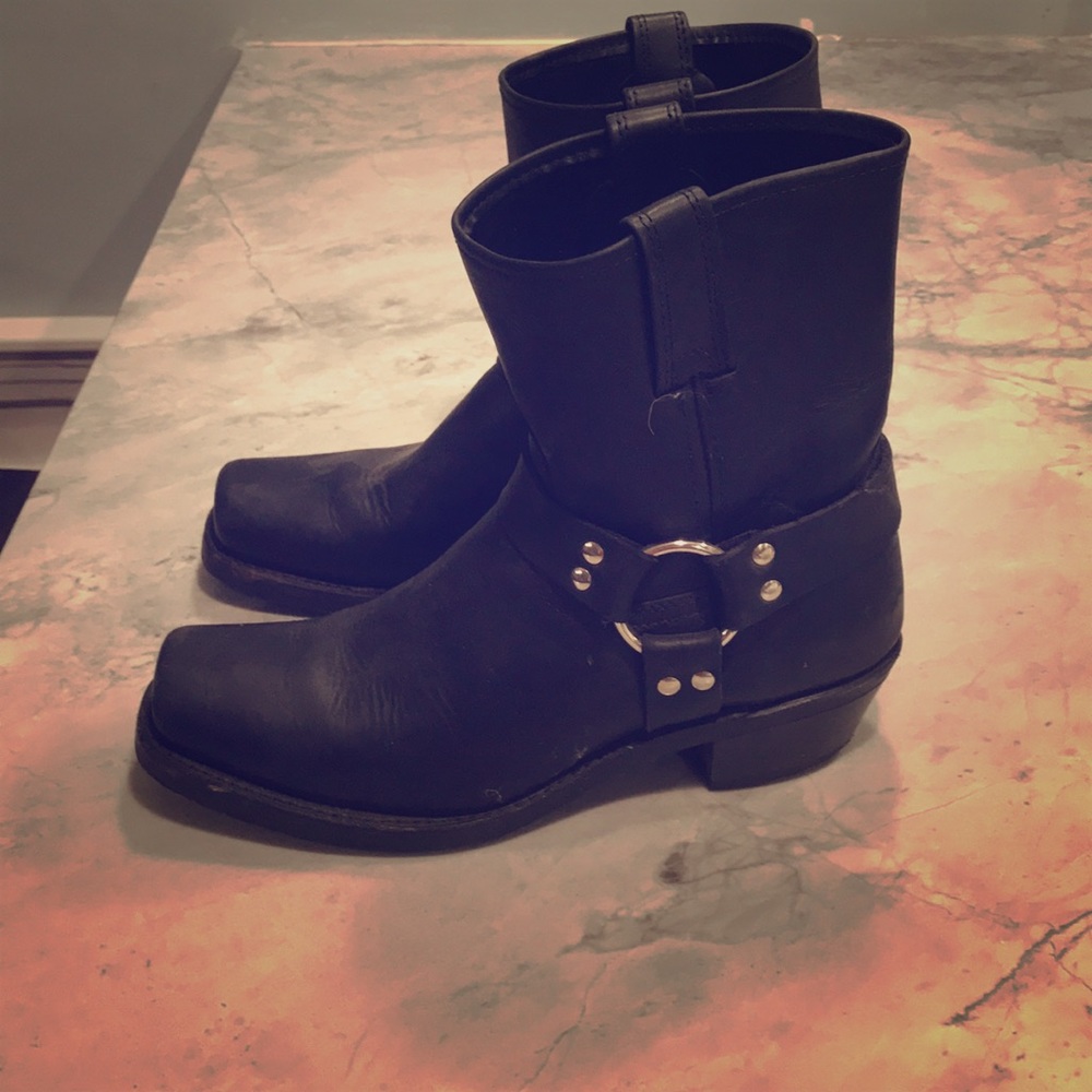 Frye Harness Collection, 8R